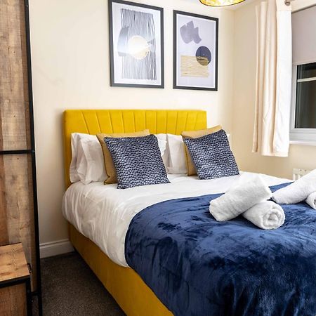 Livingston North Station Apartments Bagian luar foto